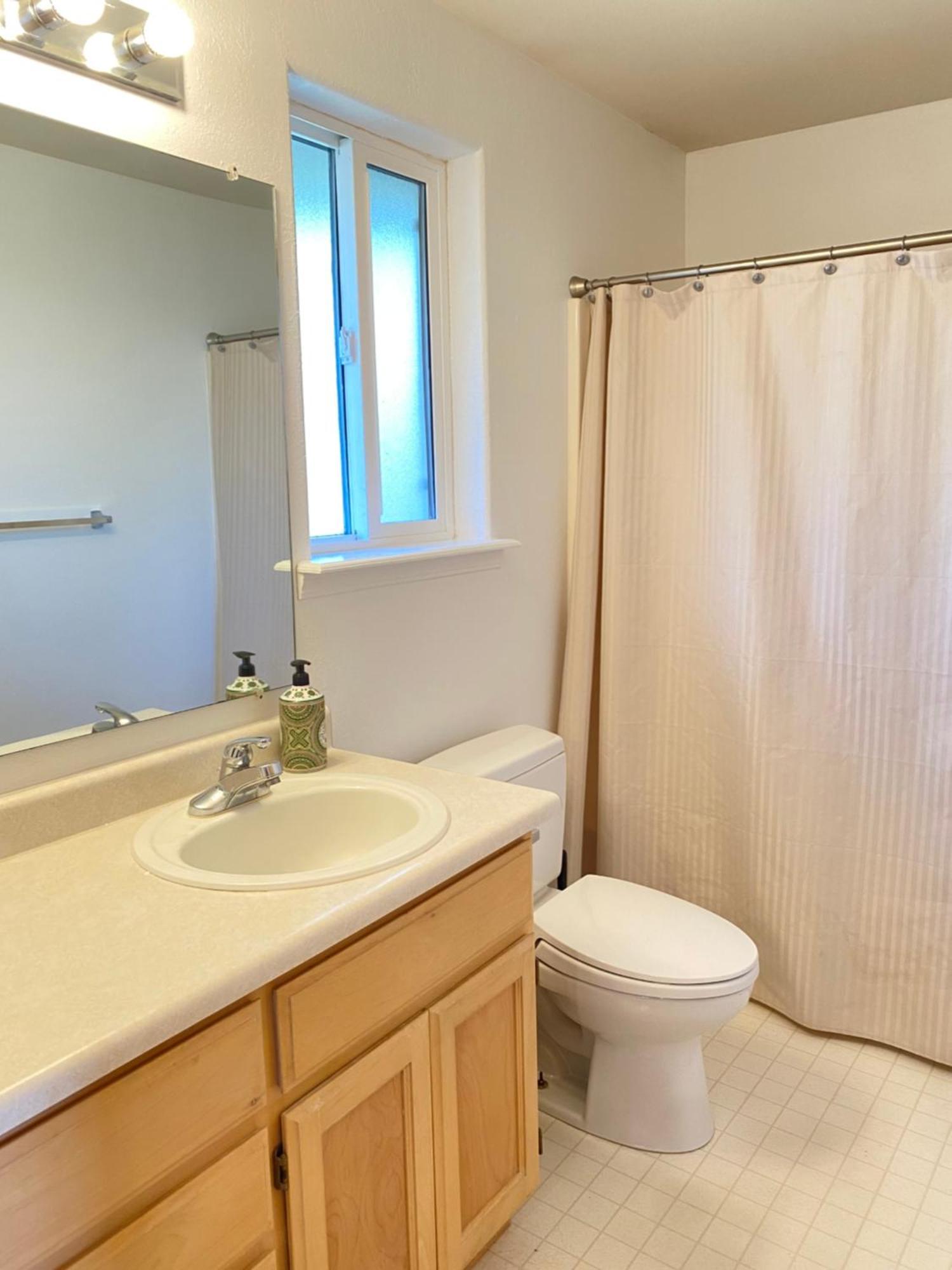 Hot Tub! King Bed-Firepitt-Near Airport& Freeway Villa Medford Eksteriør bilde